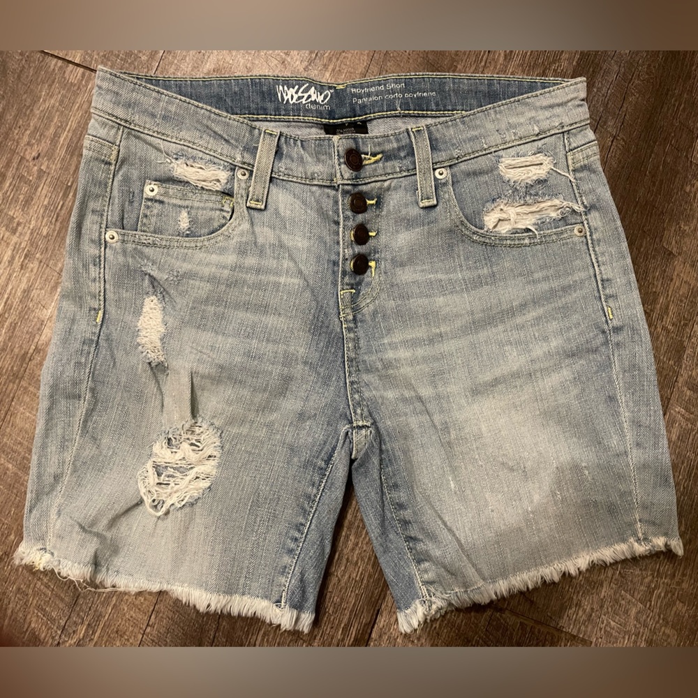 Mossimo Cut Off Boyfriend Shorts Buttom fly Distressed Size 2/26